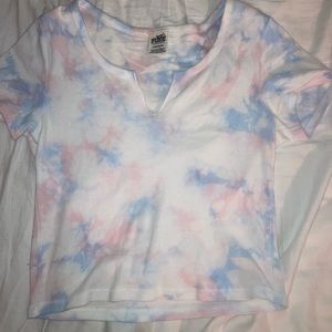 victoria’s secret pink crop top!